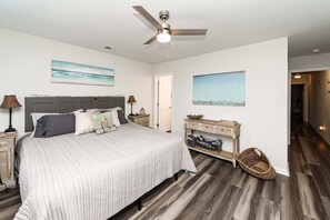 3 habitaciones, tabla de planchar con plancha, cuna de viaje y wifi 