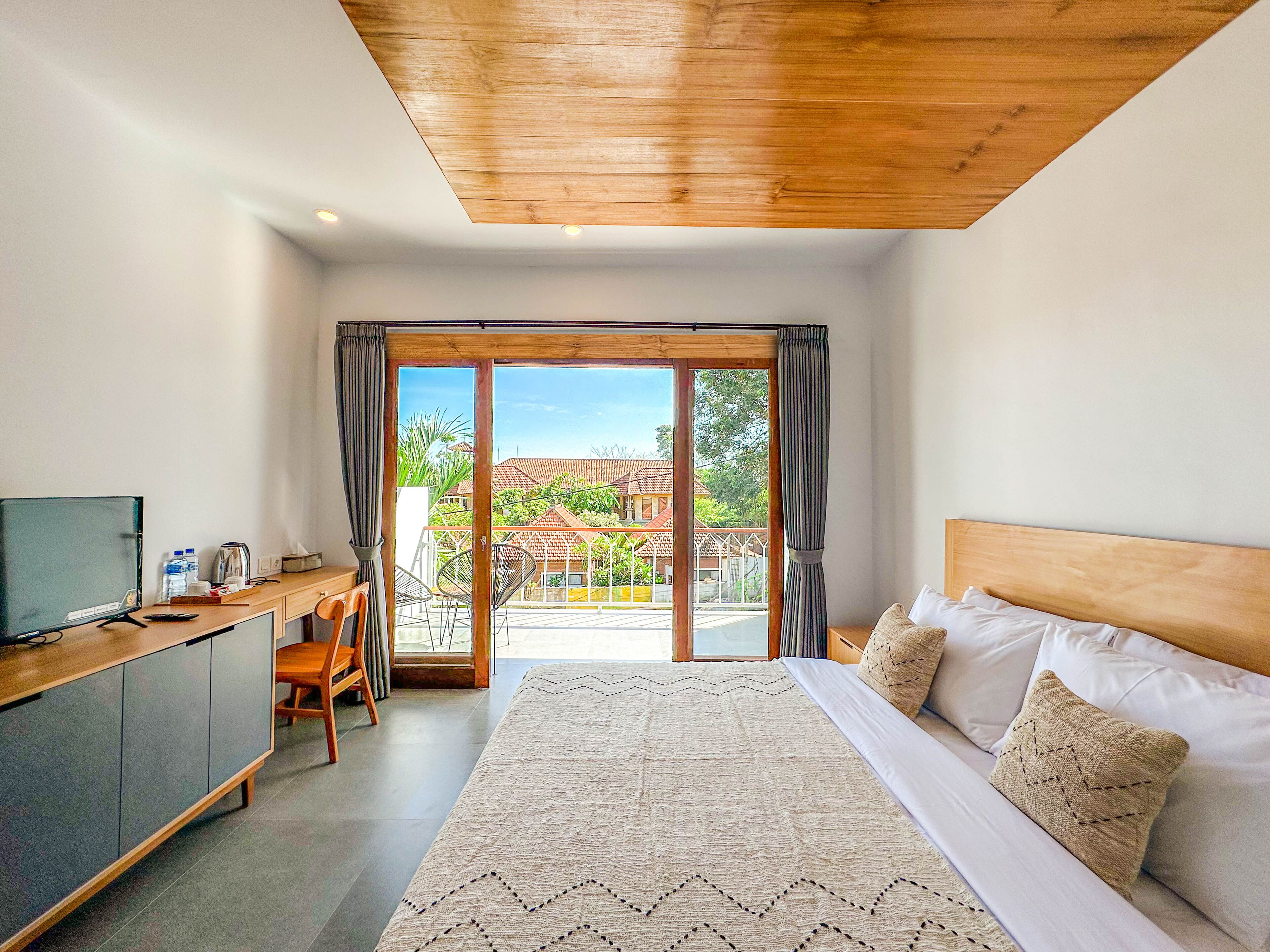 Suite | 1 habitación, escritorio, wifi gratis y ropa de cama 