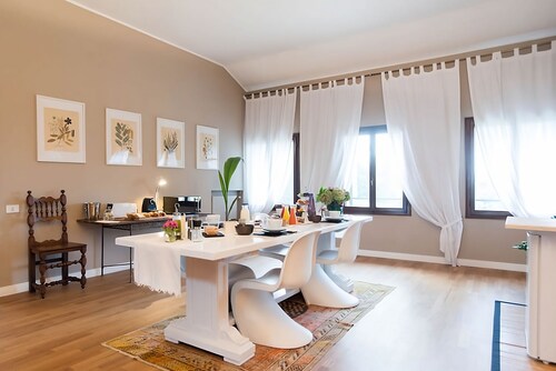 [Luxury] Apartment in a historic Villa w/ Gym & 4-acre Park. 5m from Treviso