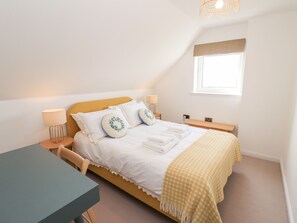 3 bedrooms, individually decorated, individually furnished, free WiFi - Park Cottage (Isle of North Uist)