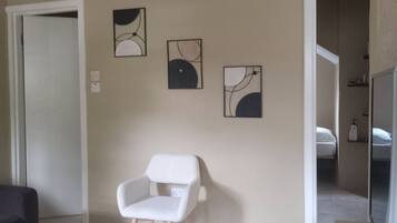 Apartment, 3 Bedrooms, Balcony, Garden View | Living room