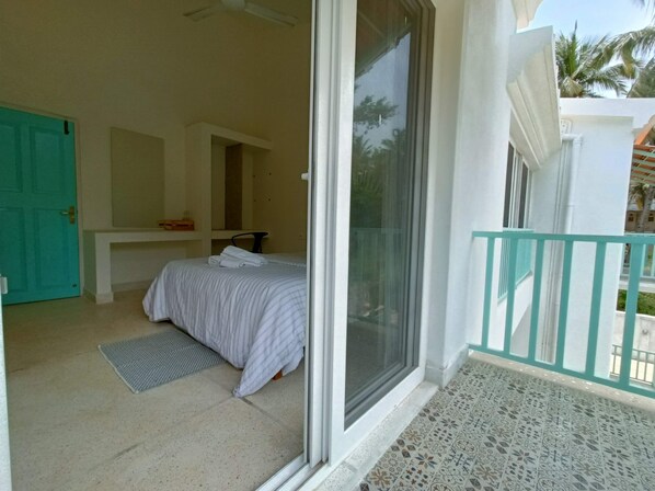 2 bedrooms, iron/ironing board, WiFi, bed sheets - 2 bed Apartment in a villa a walk to the beaches. (Benaulim)