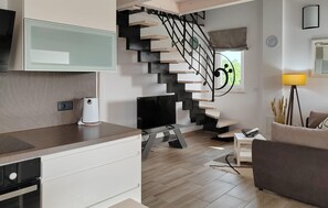 TV, foosball, table tennis, stereo - Lovely home in Rovinj (Rovinj)