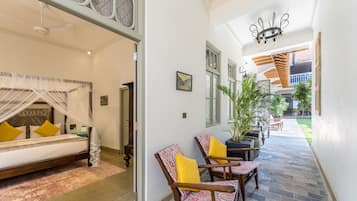 Classic Double Room, 1 King Bed, Patio, Courtyard View | Terrace/patio