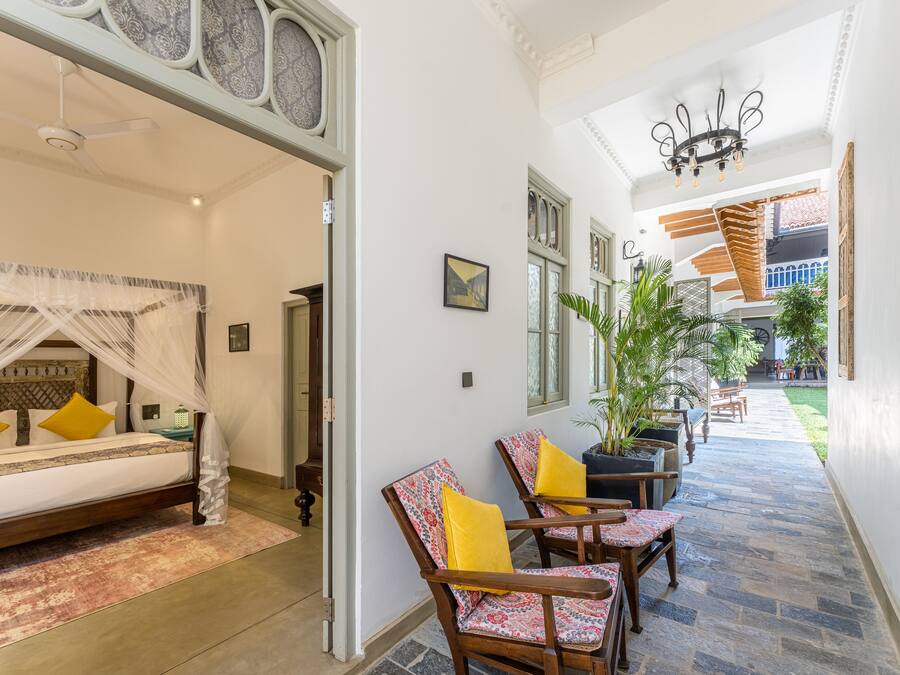 Classic Double Room, 1 King Bed, Patio, Courtyard View | Terrace/patio