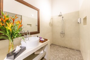 Superior Double Room, 1 Queen Bed, Balcony, Garden View | Bathroom shower - The Fort House (Galle)
