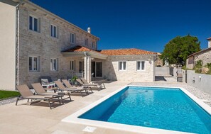 Pool - Cozy home in Novigrad (Novigrad)