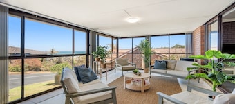 9 Matthew Flinders Drive