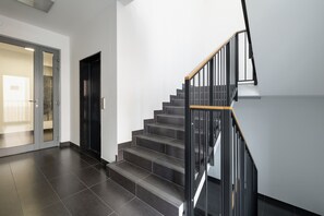 Lift - GO Apartments Studio Cracow by Renters (Kraków)