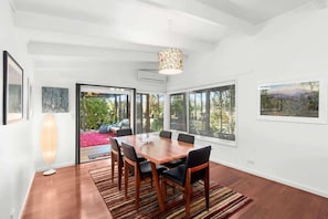 Dining - The Arthouse at Mossy (Mossy Point)