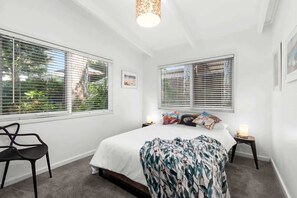 4 quartos, Wi-Fi de cortesia, roupa de cama