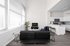 TV, offices - 5BR Cozysuites The Block with Pool Table and Arcade (Indianapolis)