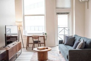 TV, offices - 5BR CozySuites The Block Direct Skybridge Access (Indianapolis)