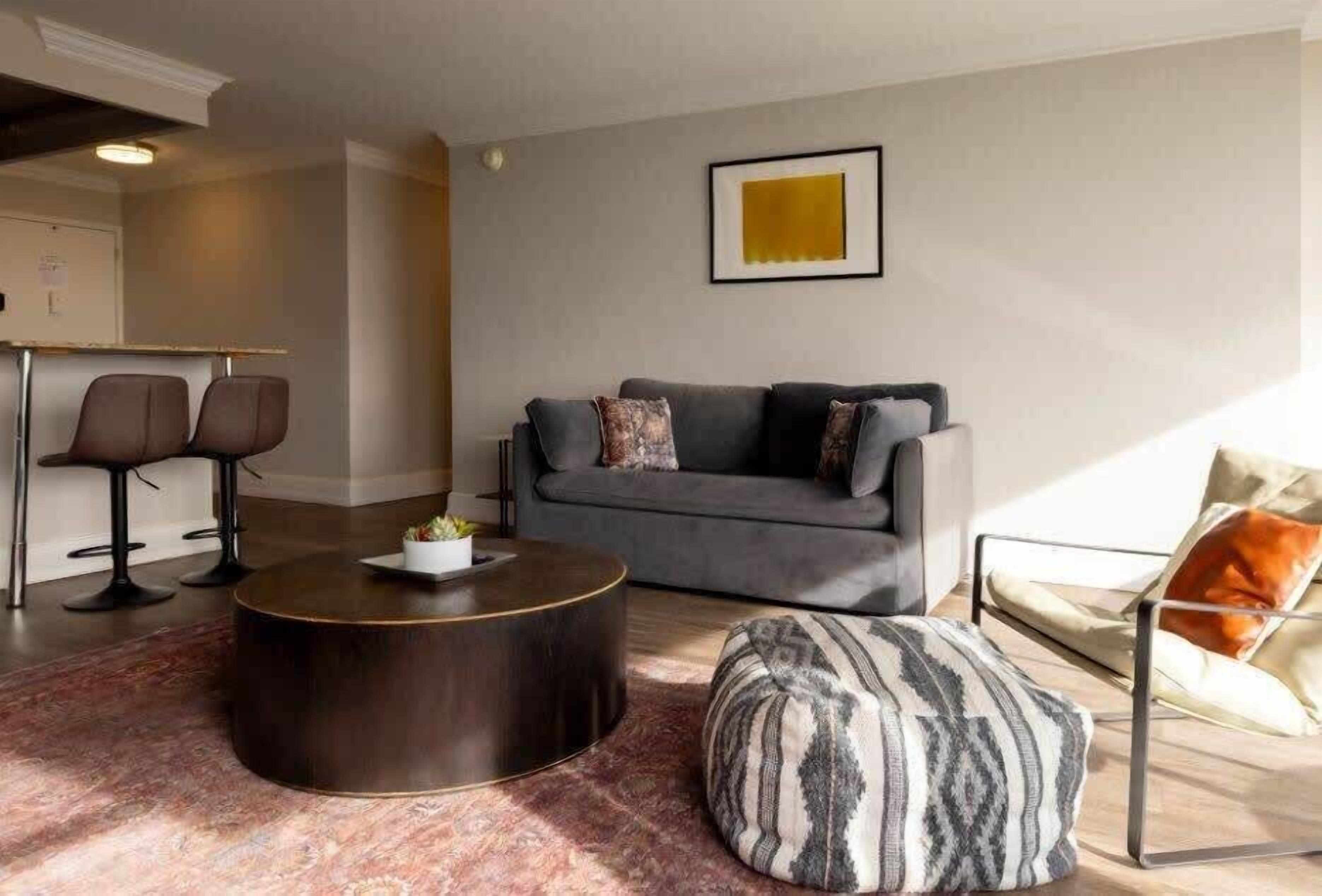 CozySuites 800 Tower 2BR w/ gym! 35