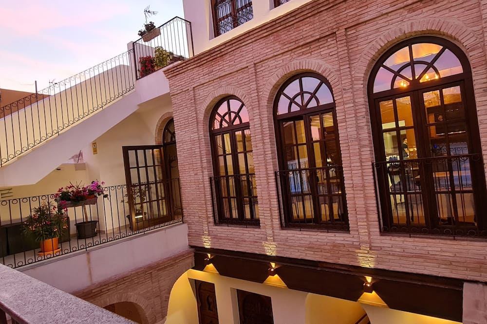 Murallas de Jayran Hotel Boutique