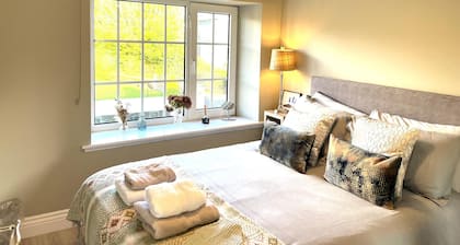 Charming Cosy 4-bed House in Killarney