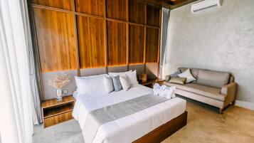 1 bedroom, minibar, in-room safe, individually decorated