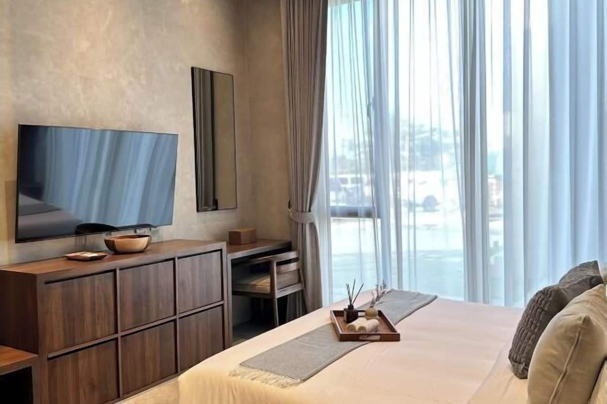 1 bedroom, minibar, in-room safe, desk