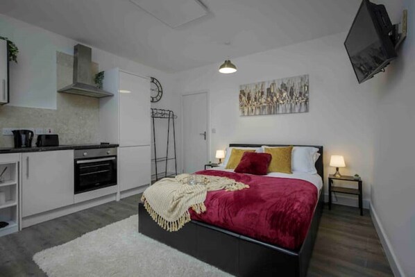 1 Schlafzimmer, Bügeleisen/Bügelbrett, kostenloses WLAN, Bettwäsche