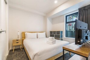 1 bedroom, desk, iron/ironing board, free WiFi