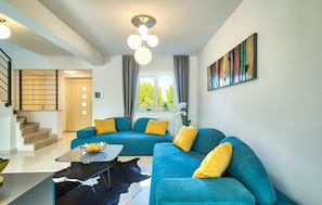TV - Beautiful home in Porec (Porec)