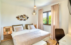 4 chambres, fer et planche à repasser, Wi-Fi gratuit, draps fournis