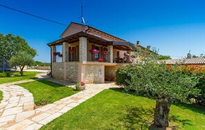 Exterior - Beautiful home in Rovinj (Rovinj)