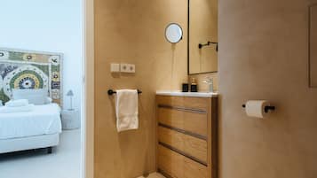 Apartment | Bathroom
