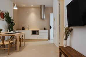 Private kitchen - Eva Recommends Castellar Pool & Terrace (Seville)