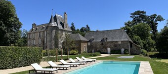 Les gîtes du domaine de la Cour - 20 Couchages - Piscine - Spa extérieur