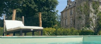 Les Gîtes du Domaine de la Cour - 20 Couchages - Piscine - Spa Extérieur
