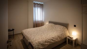 2 slaapkamers, een bureau, gratis wifi, beddengoed