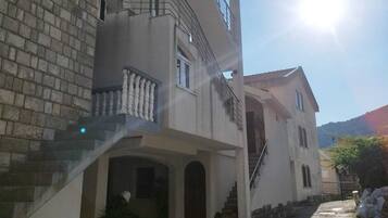 Façade de lâhĂ©bergement