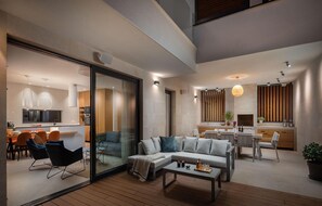 TV, fireplace, foosball, stereo