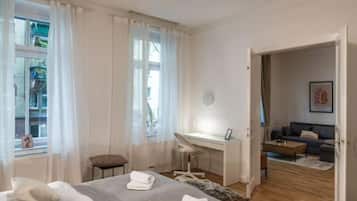 2 Schlafzimmer, Schreibtisch, Bügeleisen/Bügelbrett, kostenloses WLAN