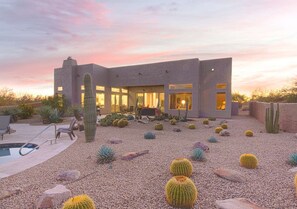Exterior - Luxury Scottsdale Retreat with Heated Pool (Scottsdale)
