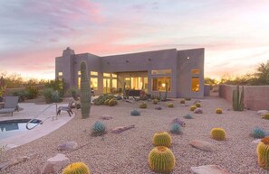 Exterior - Luxury Retreat with Heated Pool in Scottsdale (Scottsdale)