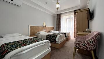 Televisión LED 32 cm con canales de televisión por cable