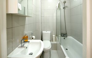 Handtücher, Seife, Shampoo