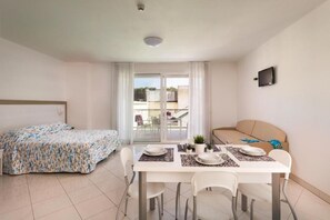 In-room safe, soundproofing, free WiFi, bed sheets - Residence i Diamanti - Siroli Collection (Cervia)