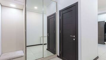 Comfort Apartment | Living area | Flat-screen TV