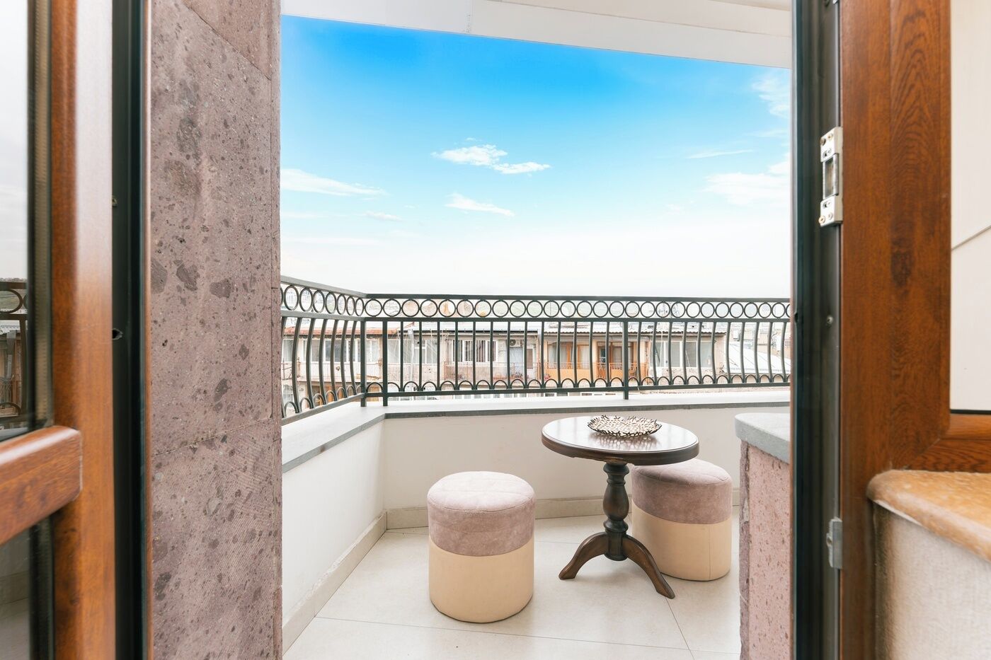 Family Apartment | Balcony