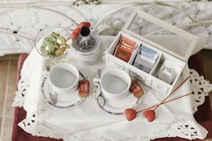 Dining - Suite Des Amours [Luxury Suite & SPA] (Molfetta)