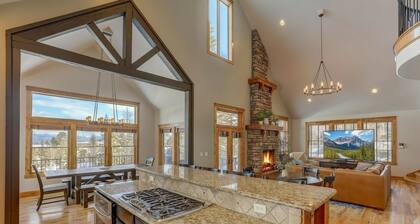 Spacious Modern Ski/Golf Retreat with Theater Room and Hot Tub