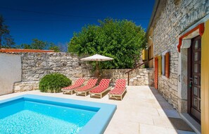 Terrace/patio - Awesome home in Svetvincenat with sauna (Svetvincenat)