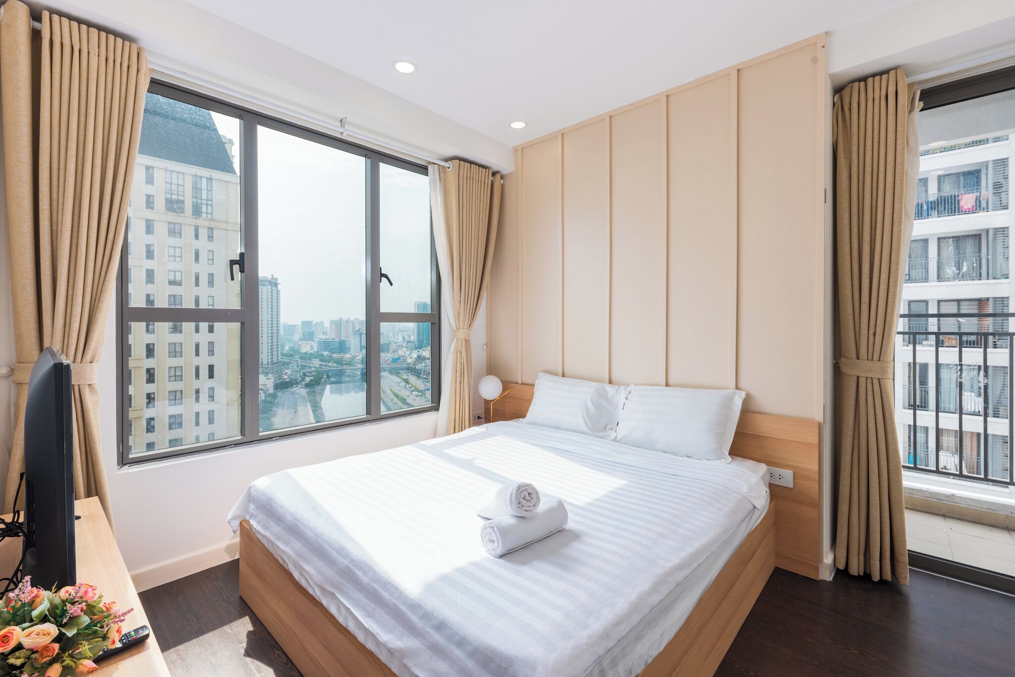 Työpöytä, ilmainen Wi-Fi