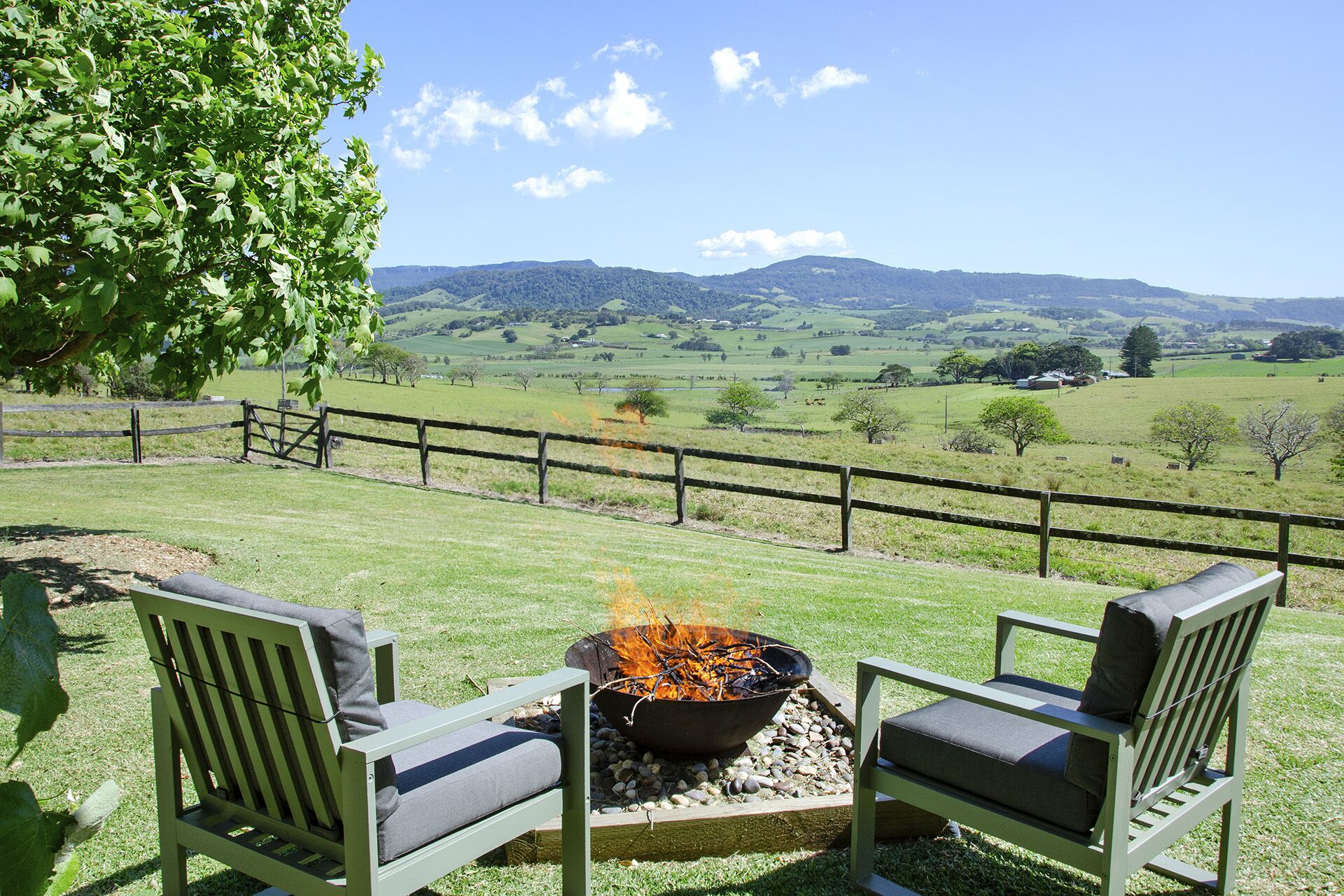 ‘Salty Acres’ situated between beautiful seaside towns of Gerringong and Gerroa