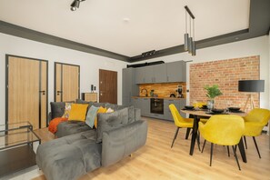 Living room - Secret Garden Apartment by Renters (Poznan)