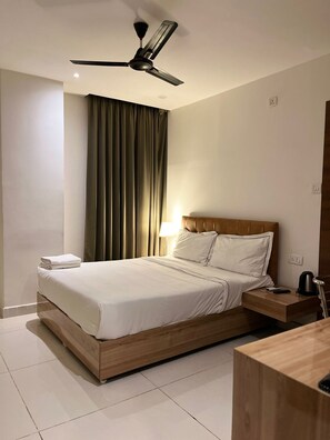 Deluxe Double Room | Frette Italian sheets, premium bedding, individually decorated - Hotel Hibiscus Tree- Bachupally (Hyderabad)