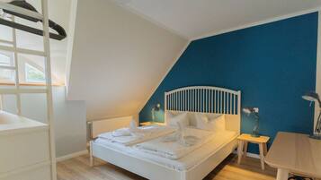 1 Schlafzimmer, Reisekinderbett, kostenloses WLAN, Bettwäsche